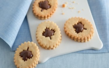 Biscotti alla crema di nocciole e cioccolato