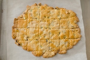 Preparazione Biscotti sablé alle mandorle con uvetta e canditi - Fase 4