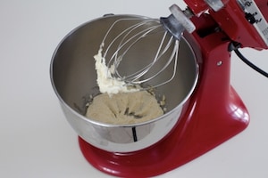 Preparazione Cantucci con cioccolato e pistacchi - Fase 2