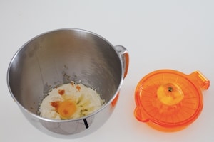 Preparazione Cantucci con cioccolato e pistacchi - Fase 3