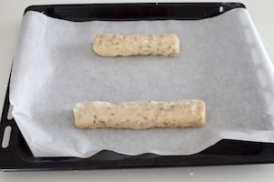 Preparazione Cantucci con cioccolato e pistacchi - Fase 5