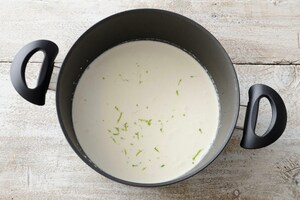 Preparazione Cestini con cioccolato bianco al lime - Fase 1