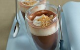 Cioccolata con panna alle nocciole