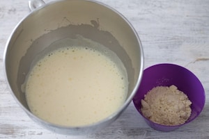 Preparazione Clafoutis di ciliegie alle mandorle e cannella - Fase 3