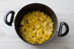 Preparazione Crostata caramellata di mele e arance - Fase 1