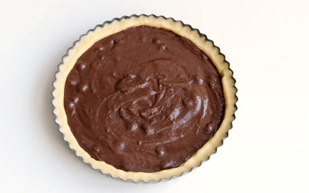 Preparazione Crostata con crema di castagne - Fase 2 Preparazione Crostata con crema di castagne - Fase 2