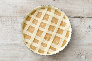 Preparazione Crostata al miele e pane - Fase 3