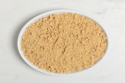 Preparazione Crumble di pere e cioccolato - Fase 3 Preparazione Crumble di pere e cioccolato - Fase 3