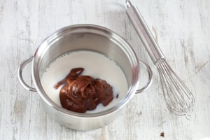 Preparazione Dolce morbido di castagne e cioccolato - Fase 1