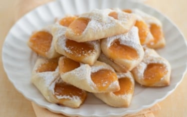 Fagottini con marmellata di pesche