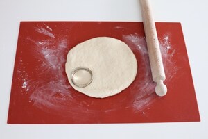 Preparazione Focaccine dolci con marmellata - Fase 4