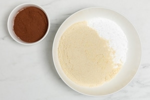 Preparazione Macarons al cioccolato - Fase 1