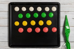 Preparazione Macarons colorati - Fase 4