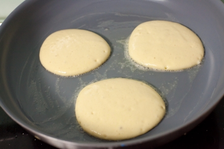 Preparazione Pancake alla ricotta con composta di cotogne - Fase 4 Preparazione Pancake alla ricotta con composta di cotogne - Fase 4