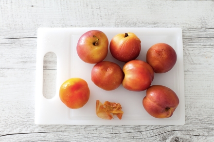 Preparazione Parfait alle pesche - Fase 1 Preparazione Parfait alle pesche - Fase 1