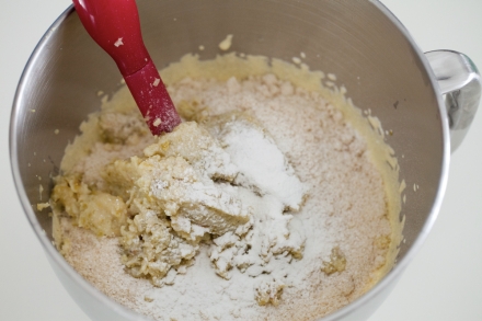Preparazione Torta al limone e mandorle - Fase 3 Preparazione Torta al limone e mandorle - Fase 3