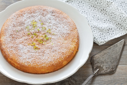 Preparazione Torta al limone e mandorle - Fase 6 Preparazione Torta al limone e mandorle - Fase 6