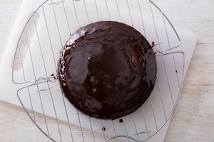 Preparazione Torta di castagne glassata - Fase 3