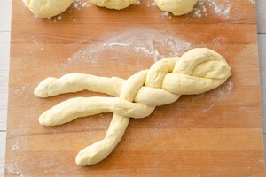 Preparazione Treccia dolce allo yogurt - Fase 6