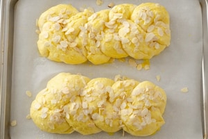 Preparazione Treccia dolce allo yogurt - Fase 8