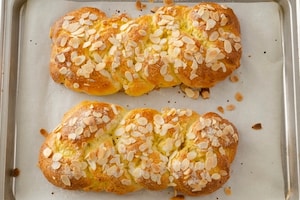 Preparazione Treccia dolce allo yogurt - Fase 8