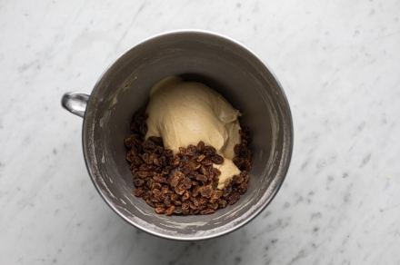 Preparazione Hot cross buns - Fase 2 Preparazione Hot cross buns - Fase 2