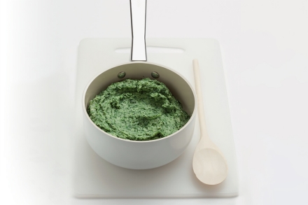 Preparazione Gnocchi Mio Mao di semolino alle bietole - Fase 1 Preparazione Gnocchi Mio Mao di semolino alle bietole - Fase 1