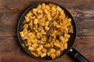 Preparazione Mezzi rigatoni con zucca e funghi - Fase 4
