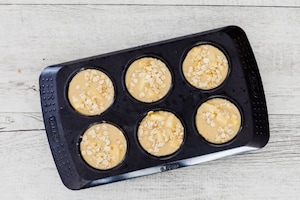 Preparazione Muffin alle mele e noci - Fase 3