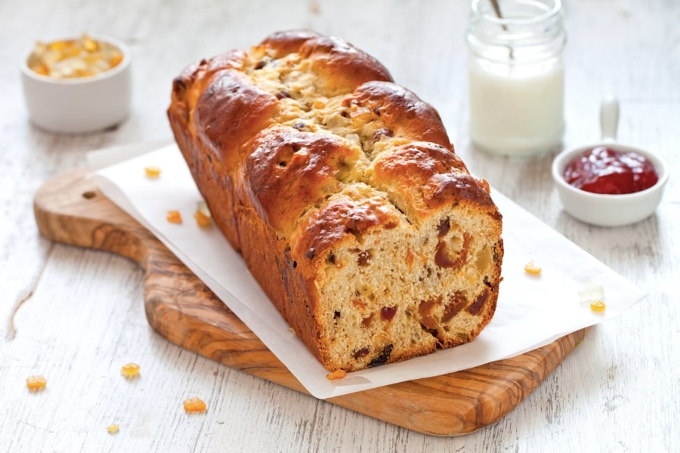 Pan brioche con frutta secca ricetta