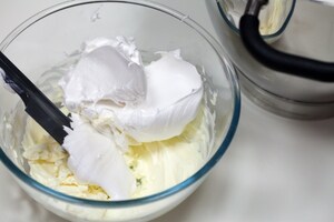 Preparazione Tiramisù cremoso - Fase 2