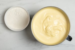 Preparazione Pan di Spagna ricetta base - Fase 1