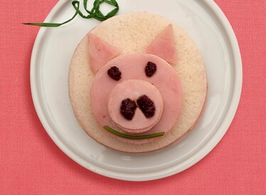 Tramezzini maialini al prosciutto cotto e olive