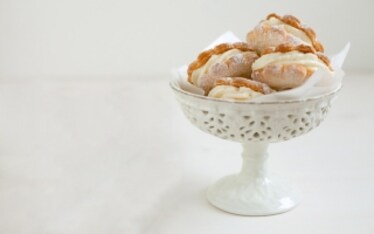 Baci di canestrelli con mousse al mascarpone