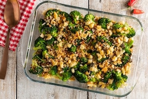 Preparazione Broccoli al forno con pane al peperoncino - Fase 4