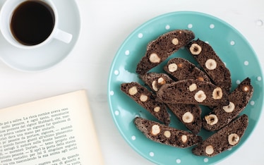 Cantucci al cacao e nocciole