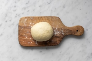 Preparazione Torta salata con fave e olive alla menta - Fase 1