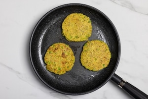 Preparazione Pancake vegani ceci e piselli - Fase 5