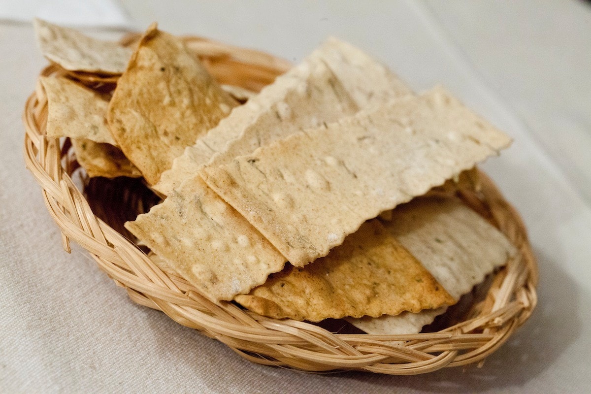 Spianarelle croccanti alle erbe ricetta