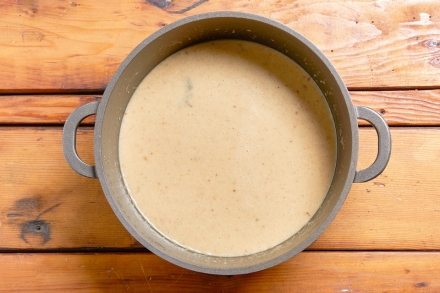 Preparazione Zuppa di cipolle al whisky - Fase 4 Preparazione Zuppa di cipolle al whisky - Fase 4
