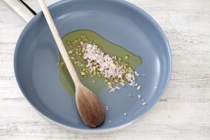 Preparazione Scialatielli al limone con baccalà e asparagi su crema di bufala - Fase 1