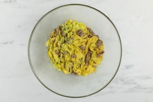 Preparazione Tagliatelle fave, salsiccia e mandorle - Fase 3