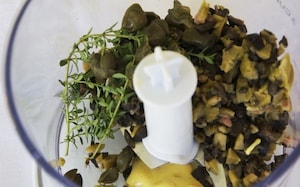 Preparazione Branzino, tapenade e pomodorini al miele - Fase 1