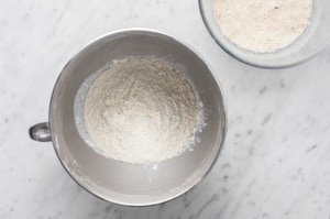 Preparazione Ciambelline al pecorino  - Fase 1