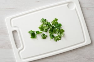 Preparazione Linguine al pesto di pistacchi e prezzemolo - Fase 1