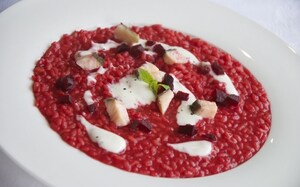 Preparazione Risotto con barbabietola e trota iridea con dressing allo yogurt - Fase 4