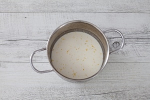 Preparazione Semifreddo all'italiana con fragole - Fase 1