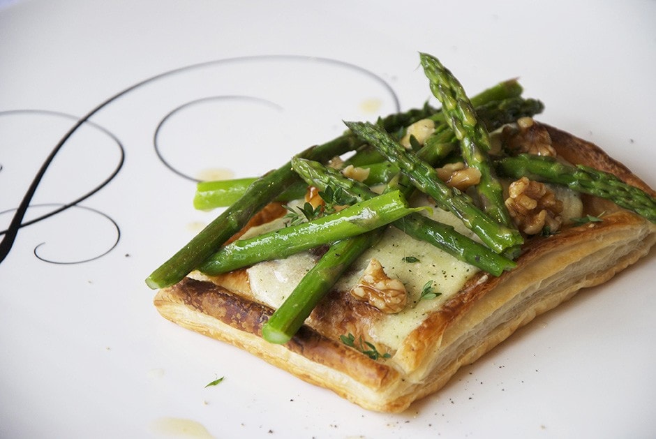 Sfogliatine danesi con asparagi ricetta