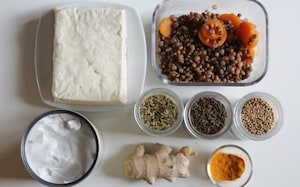 Preparazione Tofu e lenticchie alle spezie - Fase 1