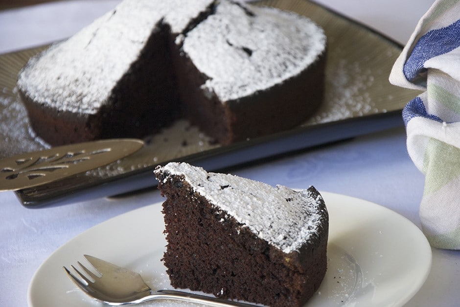 Torta al cacao, senza uova e senza latte ricetta